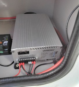 11.jpg (444.9 KiB) 103859 mal betrachtet 70 Amp. Votronic Booster